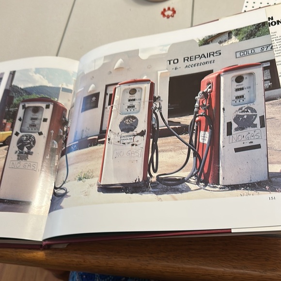 THE AMERICAN GAS STATION Excellent Condition vintage gas station history book - Picture 5 of 8